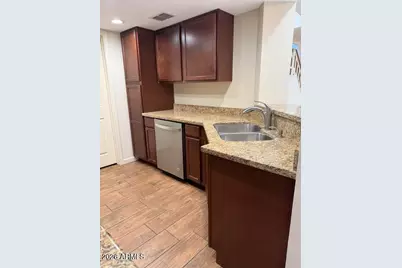 148 E Coral Gables Drive, Phoenix, AZ 85022 - Photo 7