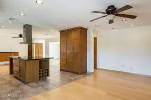 8643 E Sandalwood Dr, Scottsdale, AZ 85250 - Photo 15