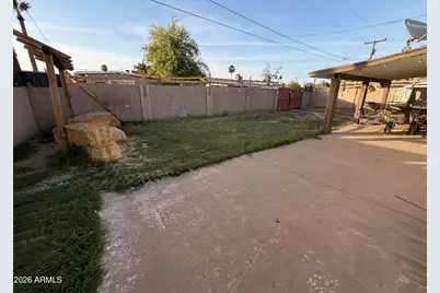 2656 N 48th Lane, Phoenix, AZ 85035 - Photo 15