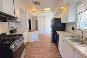 11411 N 91st Ave, Peoria, AZ 85345 - Photo 7