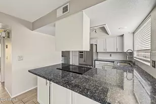 2106 W Pontiac Dr, Phoenix, AZ 85027 - Photo 11