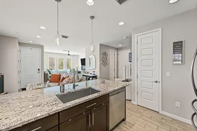 4100 S Pinelake Way #104, Chandler, AZ 85249 - Photo 13