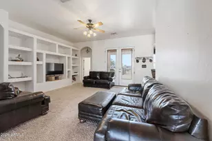 21139 W Caravaggio Ln, Wittmann, AZ 85361 - Photo 13