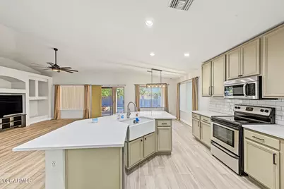 2521 W Darrel Road, Phoenix, AZ 85041 - Photo 11