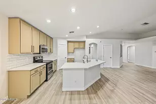 2521 W Darrel Rd, Phoenix, AZ 85041 - Photo 9