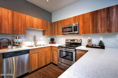 4700 N 40th Street #Apt 109, Phoenix, AZ 85018 - Photo 7