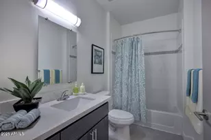 4700 N 40th St, Phoenix, AZ 85018 - Photo 13