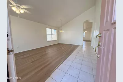 9765 W Yukon Drive, Peoria, AZ 85382 - Photo 5