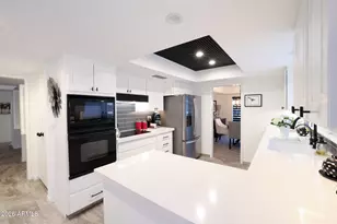 16 E Calavar Rd, Phoenix, AZ 85022 - Photo 27
