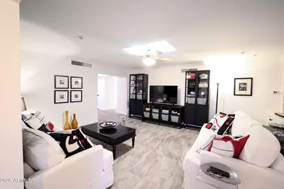 16 E Calavar Road, Phoenix, AZ 85022 - Photo 17