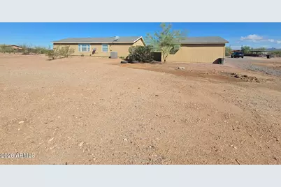 40709 N 253rd Avenue, Morristown, AZ 85342 - Photo 13