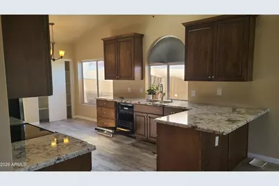 1002 E Hearne Way, Gilbert, AZ 85234 - Photo 3