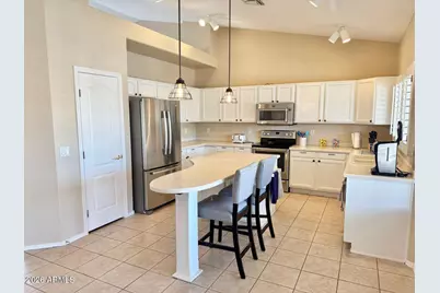 14971 N 88th Lane, Peoria, AZ 85381 - Photo 13