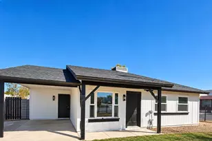 4627 S Hanna Dr, Tempe, AZ 85282 - Photo 1