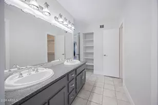 1341 E Garnet Cir, Mesa, AZ 85204 - Photo 15