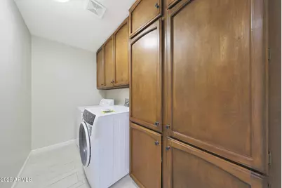 2422 E Oregon Avenue, Phoenix, AZ 85016 - Photo 11