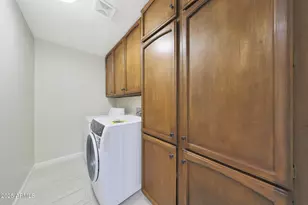 2422 E Oregon Ave, Phoenix, AZ 85016 - Photo 11