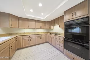 2422 E Oregon Ave, Phoenix, AZ 85016 - Photo 9