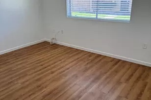3313 W Golden Ln, Phoenix, AZ 85051 - Photo 7