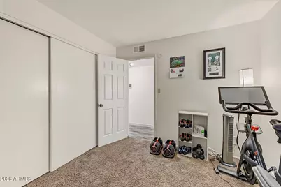 637 W Garnet Avenue, Mesa, AZ 85210 - Photo 21