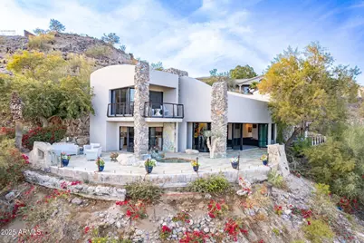 7044 N Hillside Drive, Paradise Valley, AZ 85253 - Photo 1