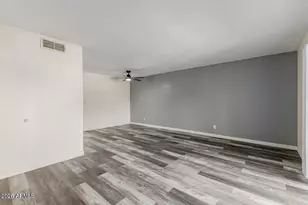 4211 E Palm Ln, Phoenix, AZ 85008 - Photo 9