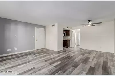 4211 E Palm Lane #208, Phoenix, AZ 85008 - Photo 5