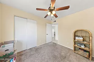 2158 E Claire Dr, Phoenix, AZ 85022 - Photo 13