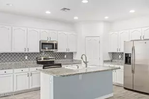 33002 N Pebble Creek Dr, San Tan Valley, AZ 85143 - Photo 9