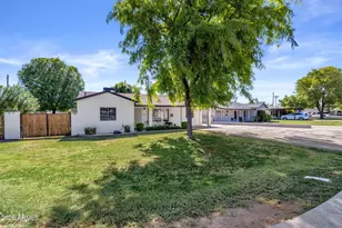 4643 E Monterosa St, Phoenix, AZ 85018 - Photo 3