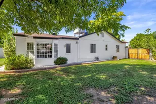 4643 E Monterosa St, Phoenix, AZ 85018 - Photo 27