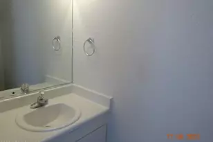 7610 N 61st Ave, Glendale, AZ 85301 - Photo 9