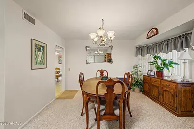 9501 W Oak Ridge Drive, Sun City, AZ 85351 - Photo 7