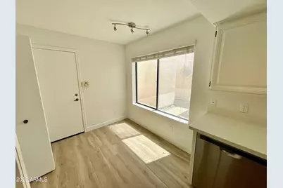 6514 N 13th Drive, Phoenix, AZ 85013 - Photo 11