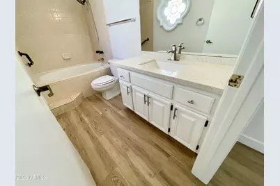 6514 N 13th Drive, Phoenix, AZ 85013 - Photo 17