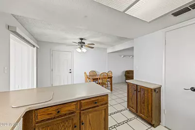 10514 W Royal Palm Road, Peoria, AZ 85345 - Photo 9