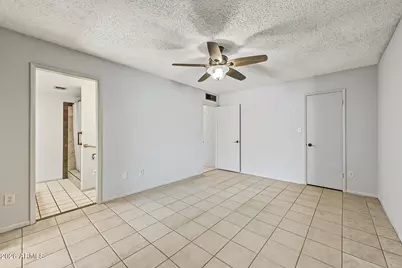 10514 W Royal Palm Road, Peoria, AZ 85345 - Photo 21