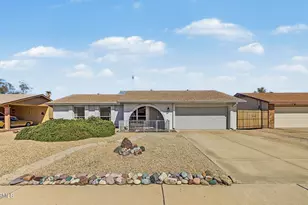 10514 W Royal Palm Rd, Peoria, AZ 85345 - Photo 1