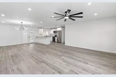 4218 W Grisworld Road, Phoenix, AZ 85051 - Photo 5