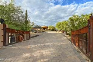 40025 N Spur Cross Rd, Cave Creek, AZ 85331 - Photo 3