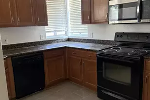 2929 W Yorkshire Dr, Phoenix, AZ 85027 - Photo 11