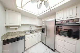 17404 N 99th Ave, Sun City, AZ 85373 - Photo 11