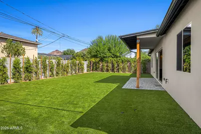 4048 E Minnezona Avenue, Phoenix, AZ 85018 - Photo 15