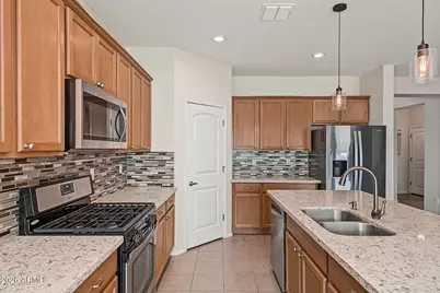 25719 N Cinch Drive, Peoria, AZ 85383 - Photo 11