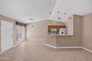 10415 N 63rd Dr, Glendale, AZ 85302 - Photo 13
