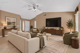 10415 N 63rd Dr, Glendale, AZ 85302 - Photo 9