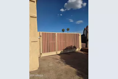 10415 N 63rd Drive, Glendale, AZ 85302 - Photo 3