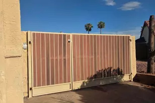 10415 N 63rd Dr, Glendale, AZ 85302 - Photo 3