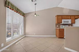 10415 N 63rd Dr, Glendale, AZ 85302 - Photo 13