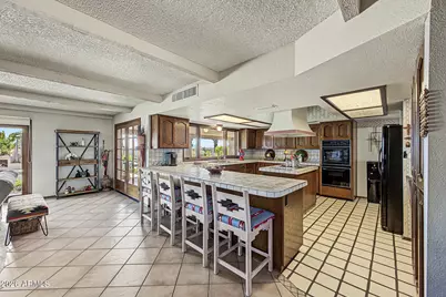 16327 E Emerald Drive, Fountain Hills, AZ 85268 - Photo 11